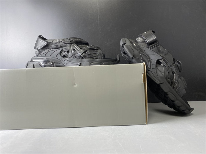 BLCG Track Sandal Black  617542 W2CC1 1000