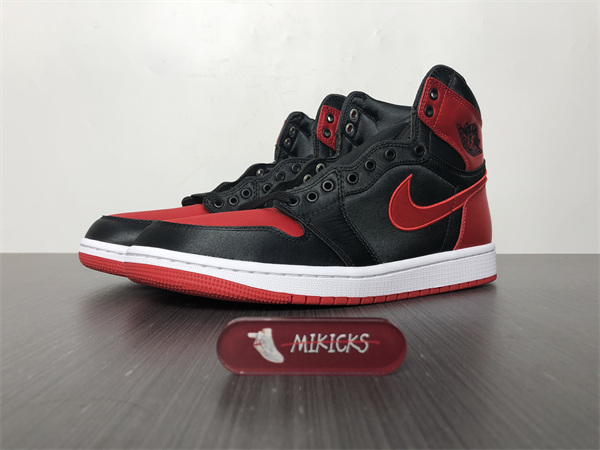 Jordan 1 Retro High OG Satin Bred FD4810-061