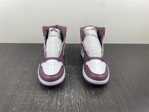 Air Jordan 1 High OG “Mauve” DZ5485-105