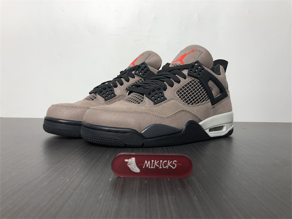 Jordan 4 Retro Taupe Haze DB0732-200