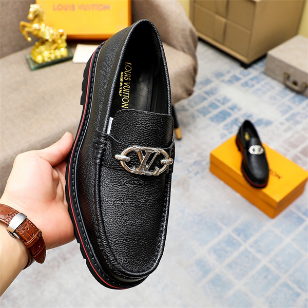 Lv Loafer 024