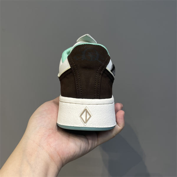 Dr x Travis Scott Sneaker