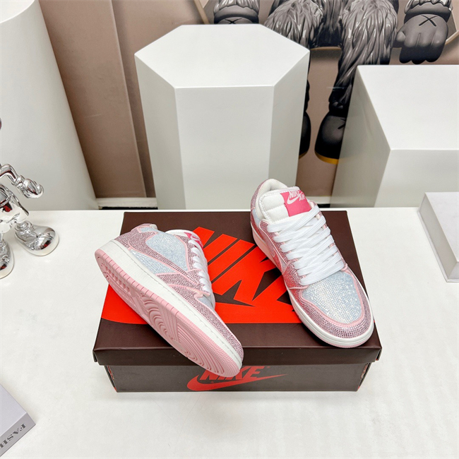 Nike Air Jordan 1 Low crystal T106