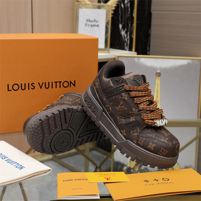LV Trainer Maxi Sneaker