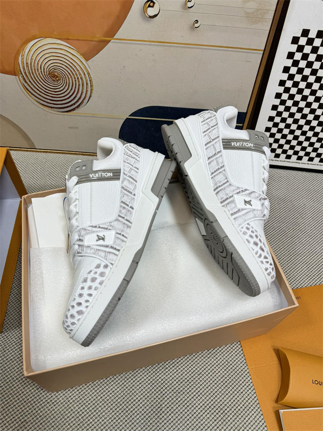 Lv Trainer Sneaker