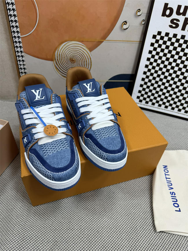 Lv Trainer Sneaker